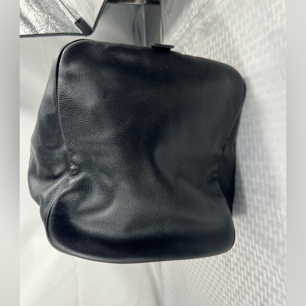 4903: Longchamp Le Foulonné Black Leather Weekender Duffel Travel Bag - Picture 5 of 16